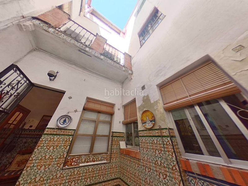 Foto ba86f963-a6fa-4224-a538-4bc9593e1d74. Casa amb aparcament a Centro Córdoba