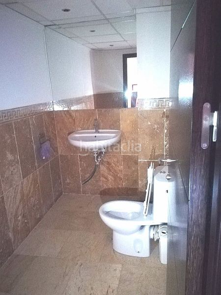 Foto cfc556f6-8a58-498d-8b75-ce91e44bd29b. Local comercial a Centro Córdoba
