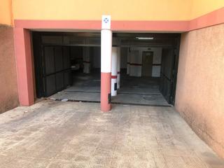 Parking coche en El Brillante -El Naranjo - El Tablero. Plaza de garaje en edificio coral brillantecamping