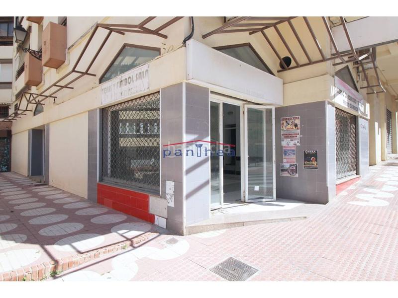 Foto 102c4761-e399-4cd3-860c-189b56b33a94. Geschäftsraum in Hispanidad - Vivar Téllez Vélez - Málaga