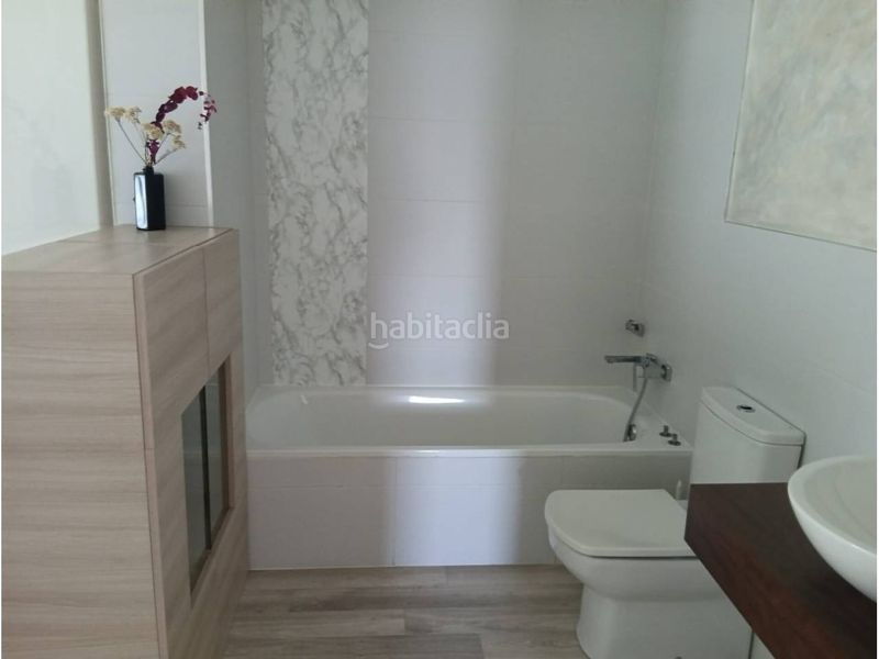 Foto 0500875c-b772-415c-bdec-d5402abd84fd. Rent flat with parking pool in Pedregalejo - Morlaco Málaga