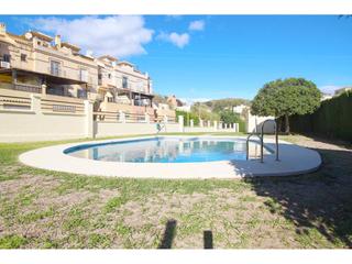 Maison jumelée à Chilches. Fantástico pareado con piscina propia y vistas al mar