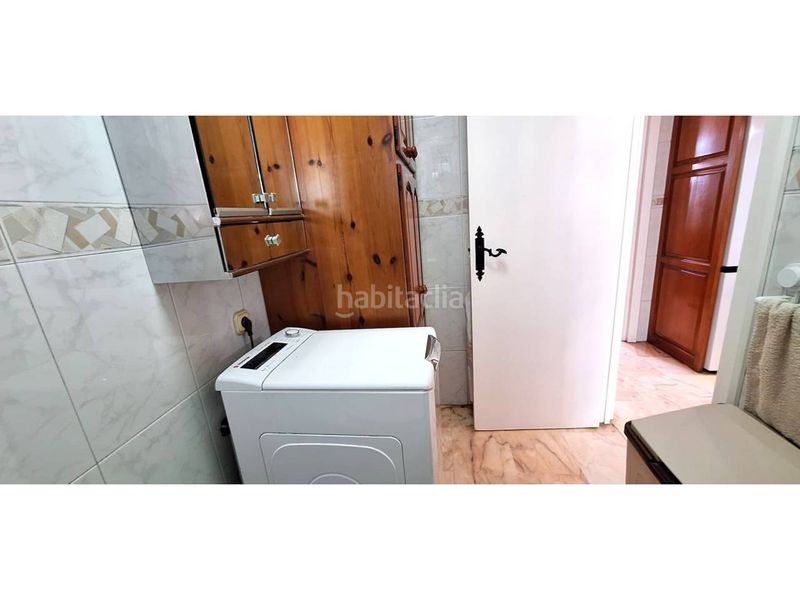 Foto 1fc2af54-fb36-4877-9e20-a866b035aed5. Casa aparellada amb aparcament a Torre de Benagalbón Rincón de la Victoria