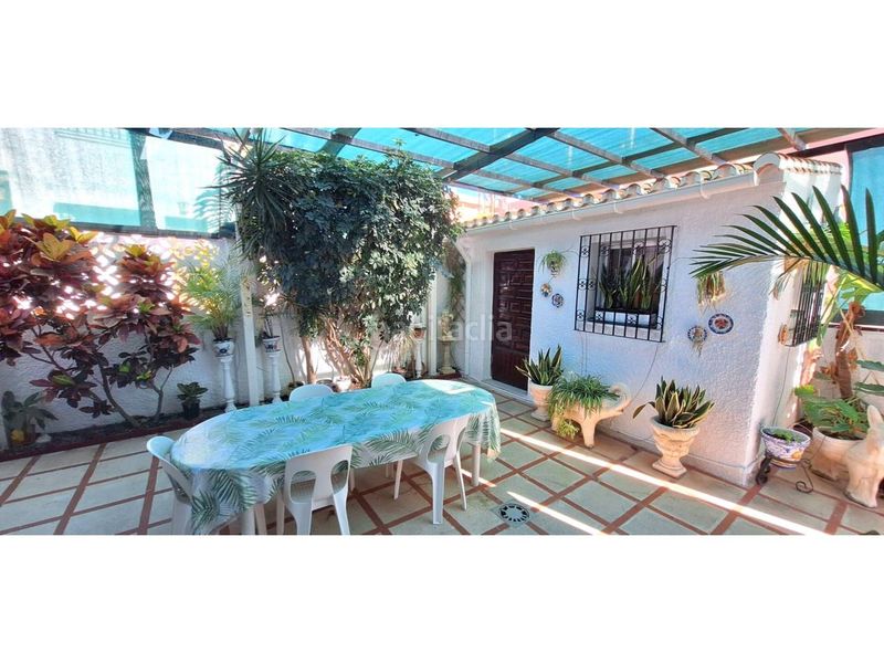 Foto b0605fa0-22ff-4396-bf78-dd6d7b2ce042. Casa aparellada amb aparcament a Torre de Benagalbón Rincón de la Victoria