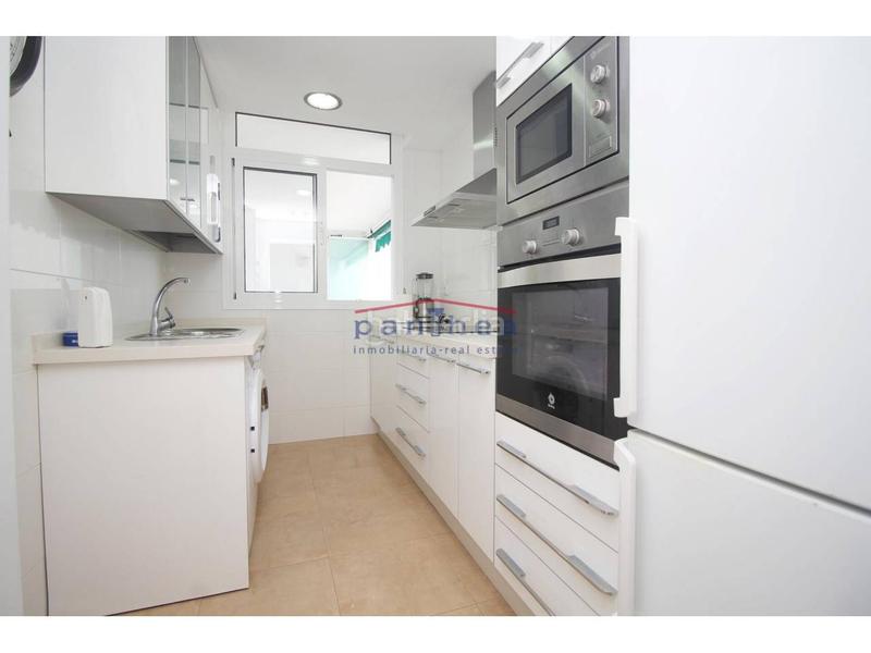 Foto 194880e0-a5e2-4c3d-9800-13604de11c74. Pis amb piscina a La Cala del Moral Rincón de la Victoria