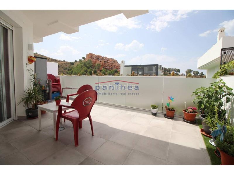 Foto 54bc2dc8-da2c-4d33-b0ce-c0e2bf7ae7ae. Piso amplio piso de una habitación en recinto con piscina en Rincón de la Victoria