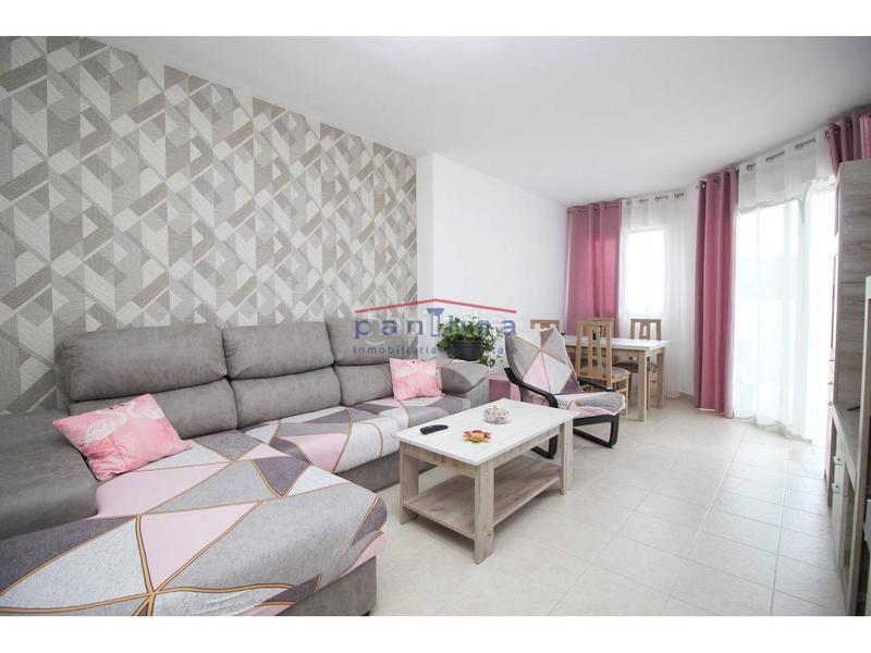 Foto 7a525ac8-f81d-4b1a-8305-f571b7de38a2. Piso amplio piso de una habitación en recinto con piscina en Rincón de la Victoria