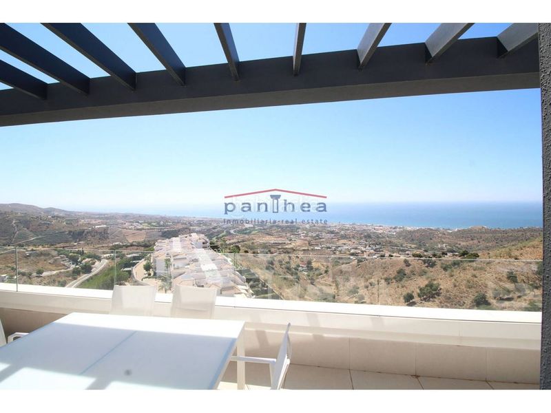 Foto 7a61bb72-9559-456a-8803-ae7e5dd3d47a. Attique avec parking piscine dans Diseminados Rincón de la Victoria