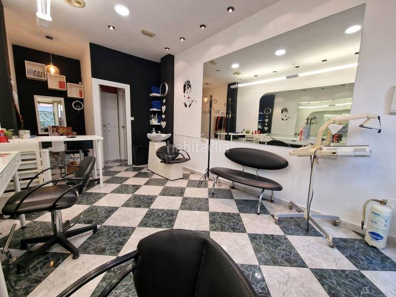 Foto 2d14b495-1918-4508-be22-d4b2d2da415c. Alquiler local comercial local en alquiler en colegio divina infantita en Granada