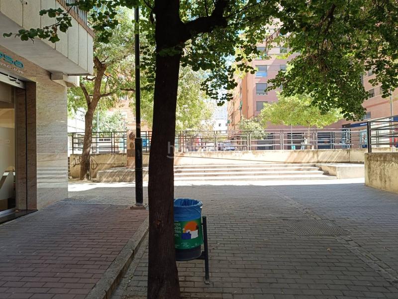 Foto 153e6d6f-dfc8-4569-9ddc-d305df9a26f6. Local commercial dans Plaza de Toros Granada