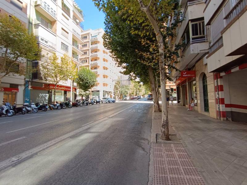 Foto 1b69af76-7929-46ee-a645-663190ff0478. Local commercial dans Plaza de Toros Granada