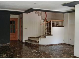 Casa  Fuente vaqueros. Amplia vivienda con chimenea y excelente ubicación en atarfe gra