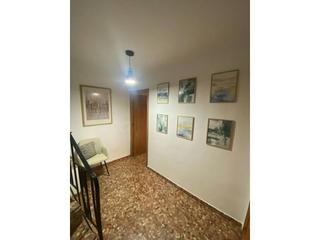 Maison  Pilar alto. Vivienda con encanto en íllora, 3 habitaciones y patio reformado