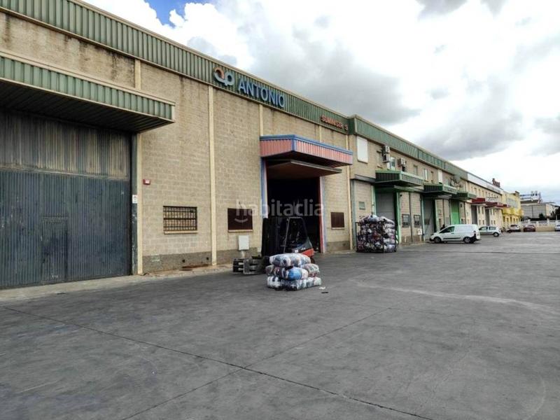 Foto aae45b44-1c3e-44ca-964a-0ae3b7d16e51. Fabrikhalle in Atarfe