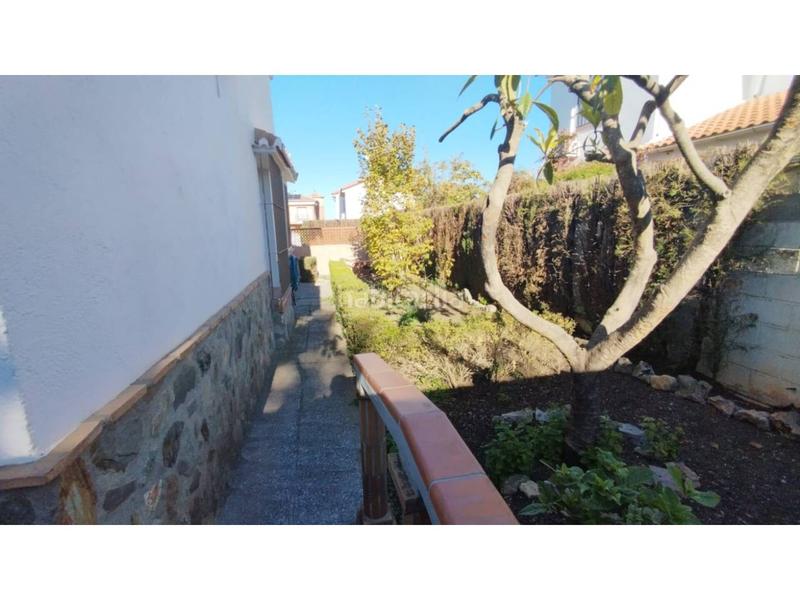 Foto a57ceea9-ebac-4cf6-9107-1b6ffe183cf7. Chalet  en casco urbano de ogijares en Ogíjares