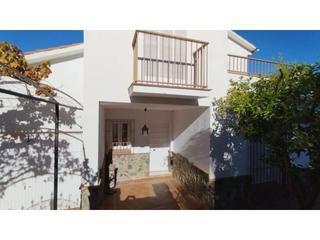 Chalet  Cruces. Chalet en casco urbano de ogijares