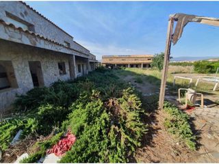 Edificio in Dólar. Venta de proyecto turístico en dólar  granada