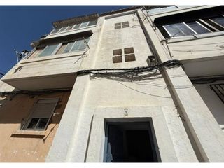 Pis  Calle california. Piso en venta en santa fe, granada