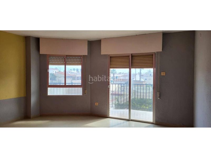 Foto 0adccfa7-92c2-4d9e-abb1-365307726d05. Pis a Centro Salobreña