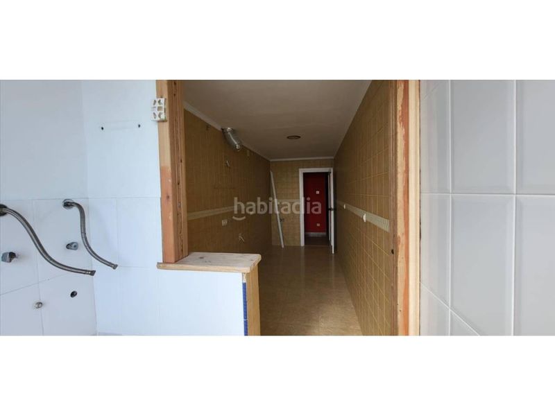 Foto 5ff89326-541f-4d70-95e2-83d813b08909. Pis a Centro Salobreña