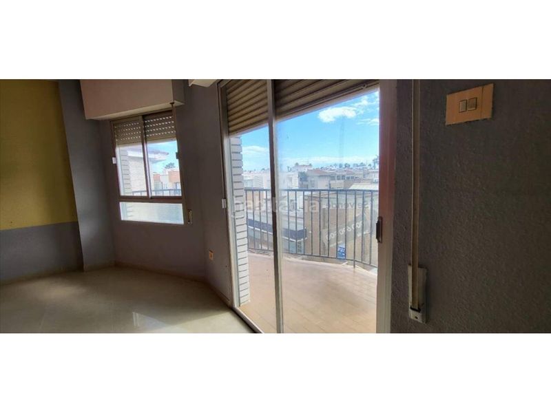 Foto b922a15a-b247-473a-927f-55fb2c05bdd6. Pis a Centro Salobreña