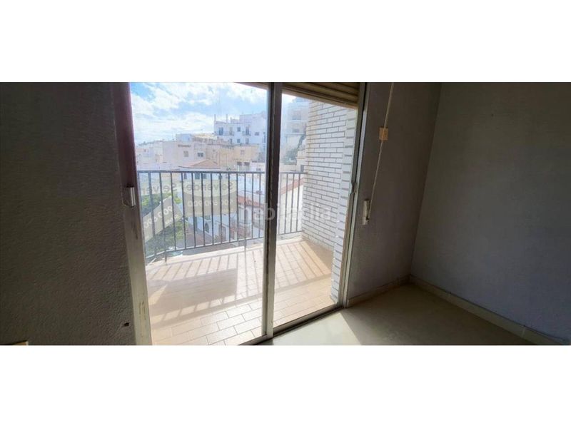 Foto bce026d4-6e91-4a84-9a50-bd3cc9c26528. Pis a Centro Salobreña