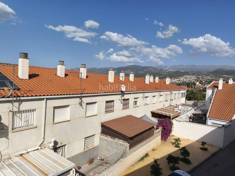 Foto 1950c01d-8b3f-4798-9de1-bd6a7dd46622. Casa amb aparcament a Ogíjares