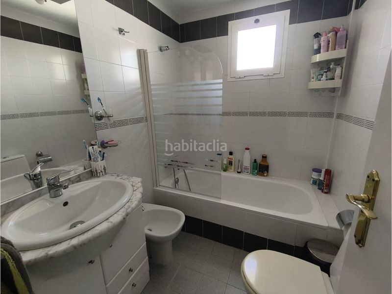 Foto 3b98b958-fa36-445f-a09b-d065b365cc07. Casa amb aparcament a Ogíjares