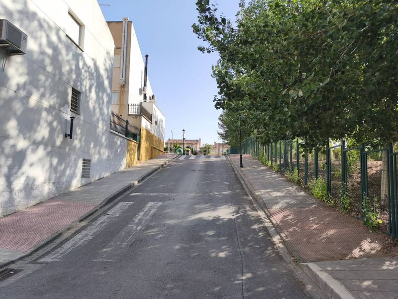 Foto 757bd0a5-acb2-4a60-9508-324928c91308. Casa amb aparcament a Ogíjares