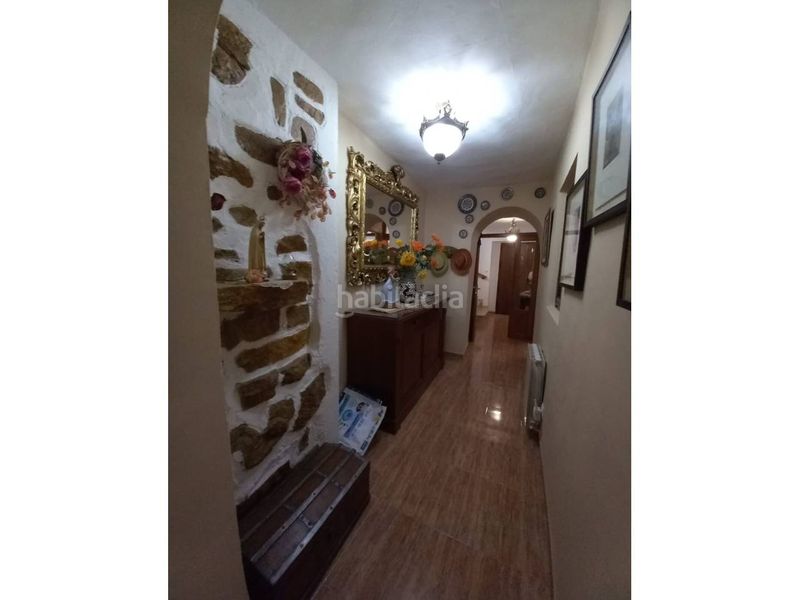 Foto 801f9cd1-e54d-4531-8316-6d65be0e63a4. Casa adosada  en venta con jardín en Benalúa de las Villas