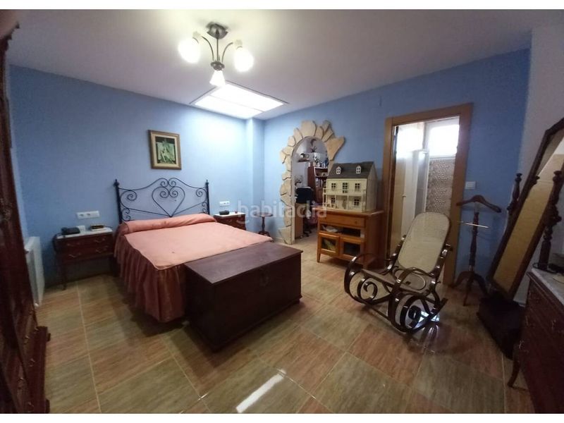 Foto 91af849e-c5e1-4492-882a-847cd5cbb160. Casa adosada  en venta con jardín en Benalúa de las Villas