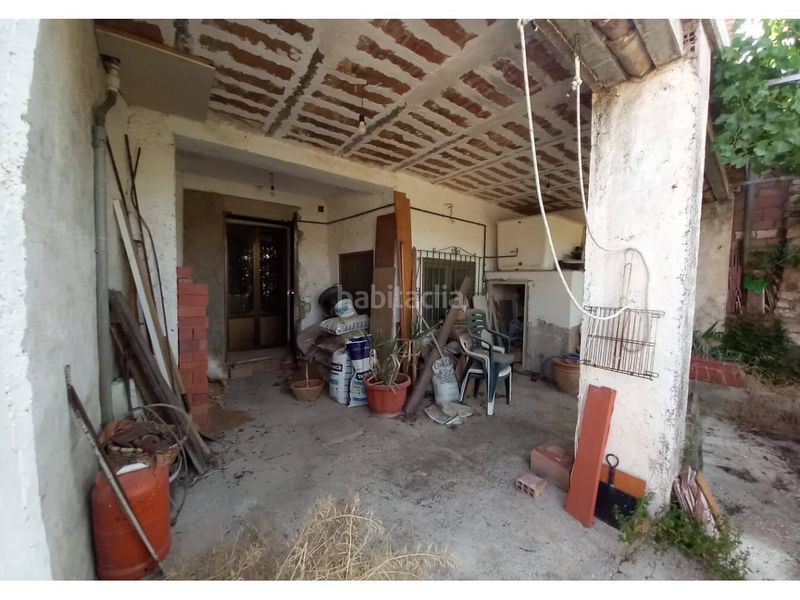Foto 98fa7904-148a-4830-a92e-f207f5d9e886. Casa adosada  en venta con jardín en Benalúa de las Villas