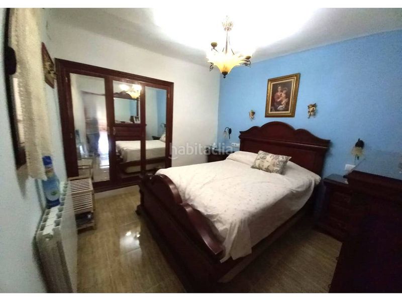 Foto c1b3fade-765f-4966-b841-bc220f4e8f0d. Casa adosada  en venta con jardín en Benalúa de las Villas