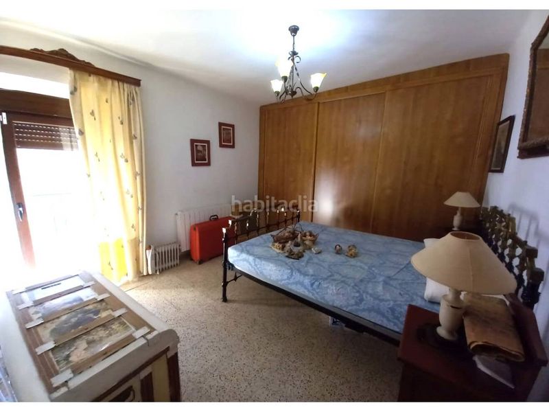 Foto dc1d1dcb-61bf-4f0b-8b60-5675d808e861. Casa adosada  en venta con jardín en Benalúa de las Villas
