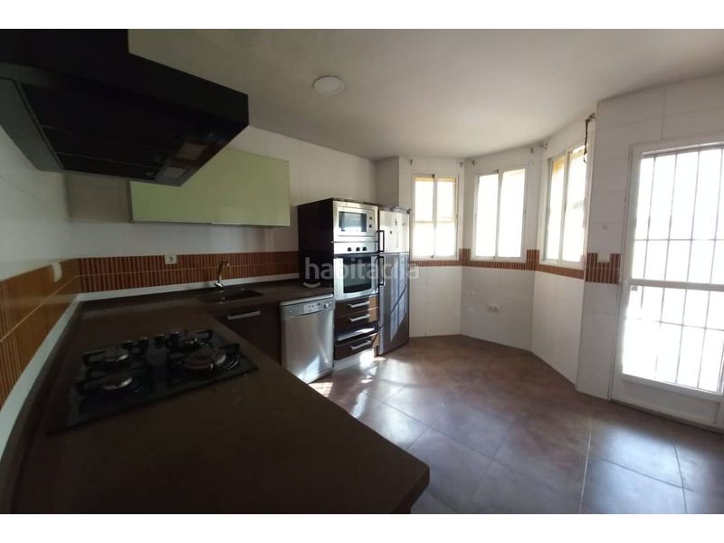 Foto 1afff834-a4f8-468f-9d17-178b2fc3d4e3. Casa amb aparcament a Santa Fe