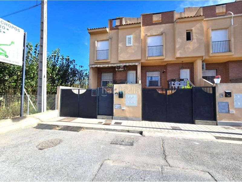 Foto 40d19bf4-8d61-4146-bbe2-f9b2b4f7926c. Casa amb aparcament a Santa Fe