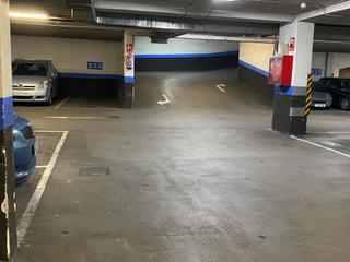 Lloguer Aparcament cotxe  Calle de bolívar. Plaza de garaje ne calle bolívar