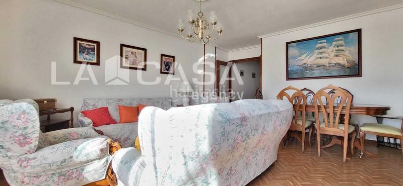 Foto 86bbefd7-bff4-408a-8b9b-748010f05354. Flat with heating in Caño Argales Valladolid