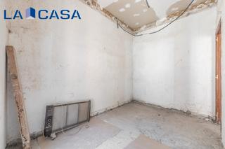 Etagenwohnung  Calle de almadn. Oportunidad exterior en la zona de moda de madrid! ite favorable
