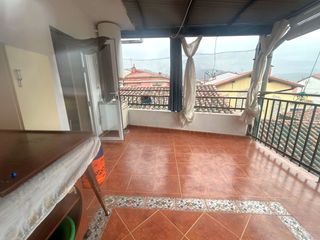 Pis  Calle cantarillo. Ático  4 dormitorios  2 terrazas  40 m2 de terraza  vistas a la