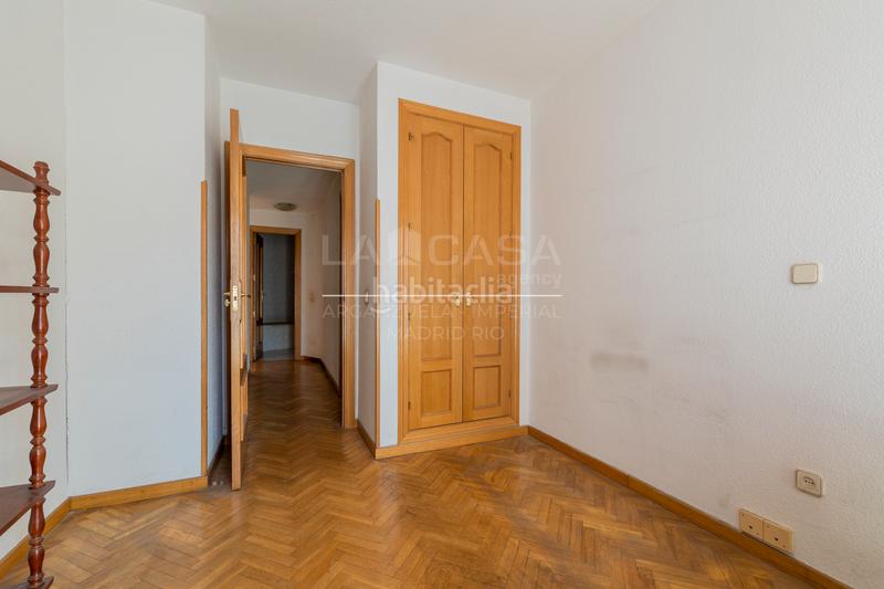 Foto d6e4ff8b-5081-480a-9462-13df42bcb3ce. Piso en Imperial Madrid