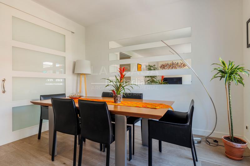 Foto 50a4cf1c-a192-45fc-abce-d6bcee71d5fd. Pis amb aparcament a Niño Jesús Madrid