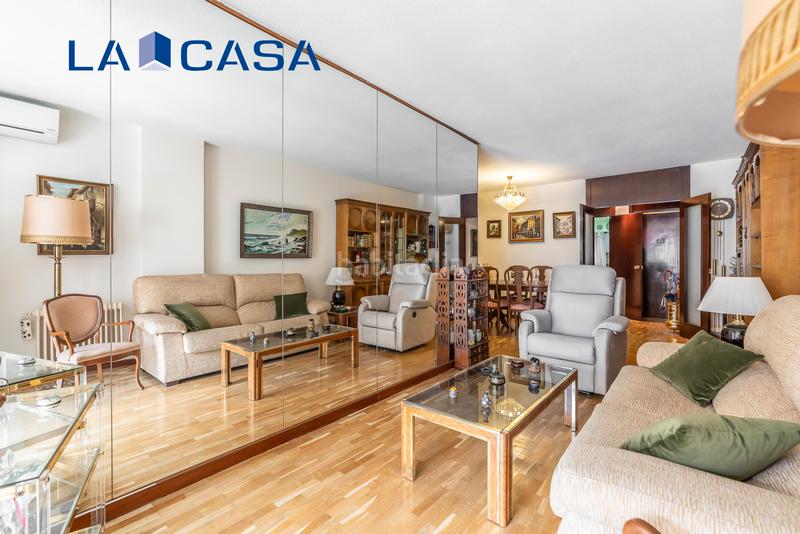 Foto a9ba7e7c-9c8f-4f43-8fd6-c243d0d30e11. Piso espectacular piso en venta en ronda de atocha! en Madrid