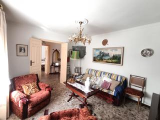 Chalet  Calle de cominas