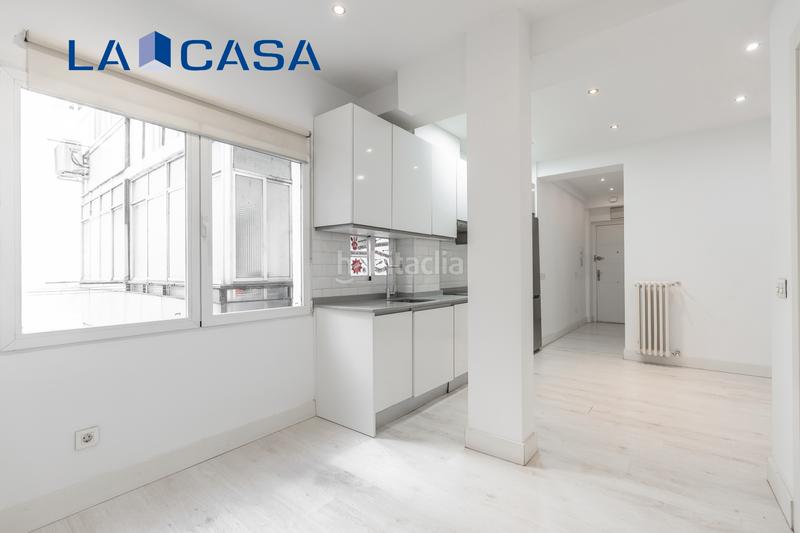 Foto d58f5f4b-209f-4671-9e16-e84fa77c390f. Alquiler piso en Acacias Madrid