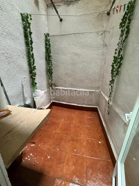 Foto c80ec7df-ed16-4117-8c7f-04c3ec9cecb0. Piso en Embajadores-Lavapiés Madrid