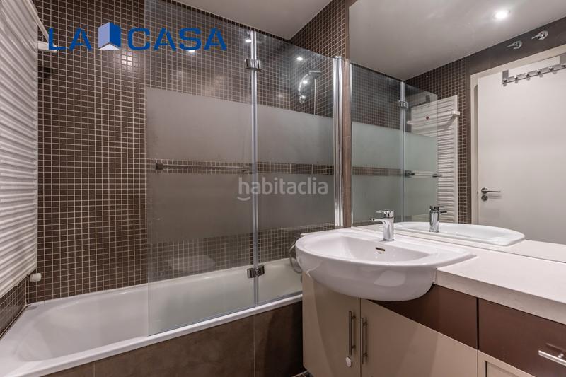Foto ad00cd7e-4c09-4389-884b-87ab134003ed. Affitto appartamento con parcheggio piscina in Legazpi Madrid