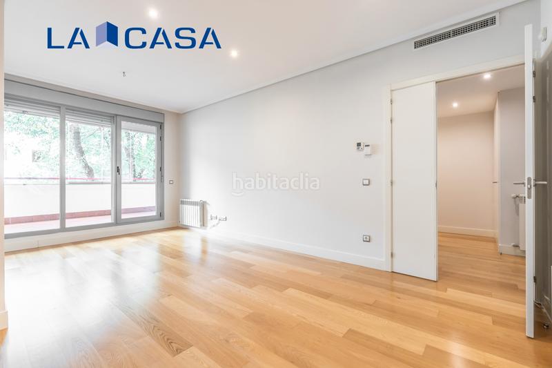 Foto ae5caf1c-8fa2-4791-8745-53669ca481dc. Alquiler piso en Legazpi Madrid