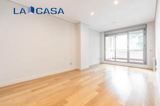 Affitto Appartamento  Calle de embajadores. Vivienda en alquiler en calle embajadores  zona legazpi