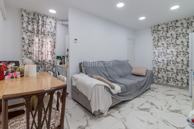 Foto f77e2a60-61ef-4586-939d-3f0e00ce5c62. Piso en Comillas Madrid